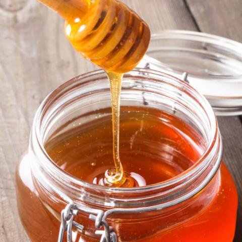 Raw honey Pure raw honey